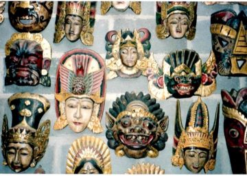 手工雕刻的面具——巴厘岛，印度尼西亚