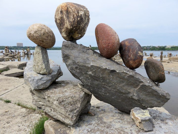 平衡岩石艺术-渥太华河