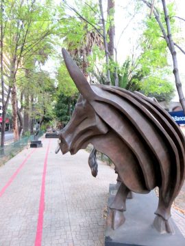 公牛雕塑墨西哥城。
