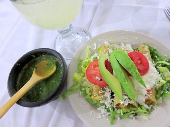 墨西哥城墨西哥卷饼萨尔萨柠檬汁-餐厅在科约阿坎附近