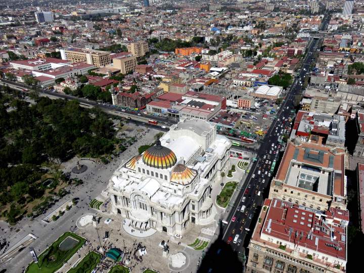 墨西哥城之旅——从托雷拉丁美洲建筑远眺