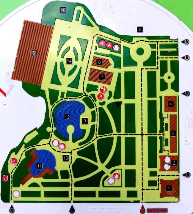 巴塞罗那丘塔德拉公园地图上有公园的许多景点