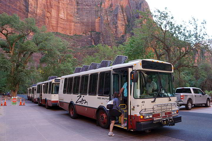 锡安国家公园免费穿梭巴士