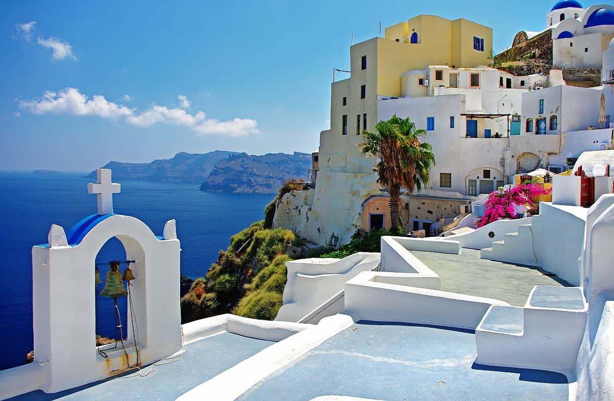 圣托里尼岛是希腊最受欢迎的岛屿。