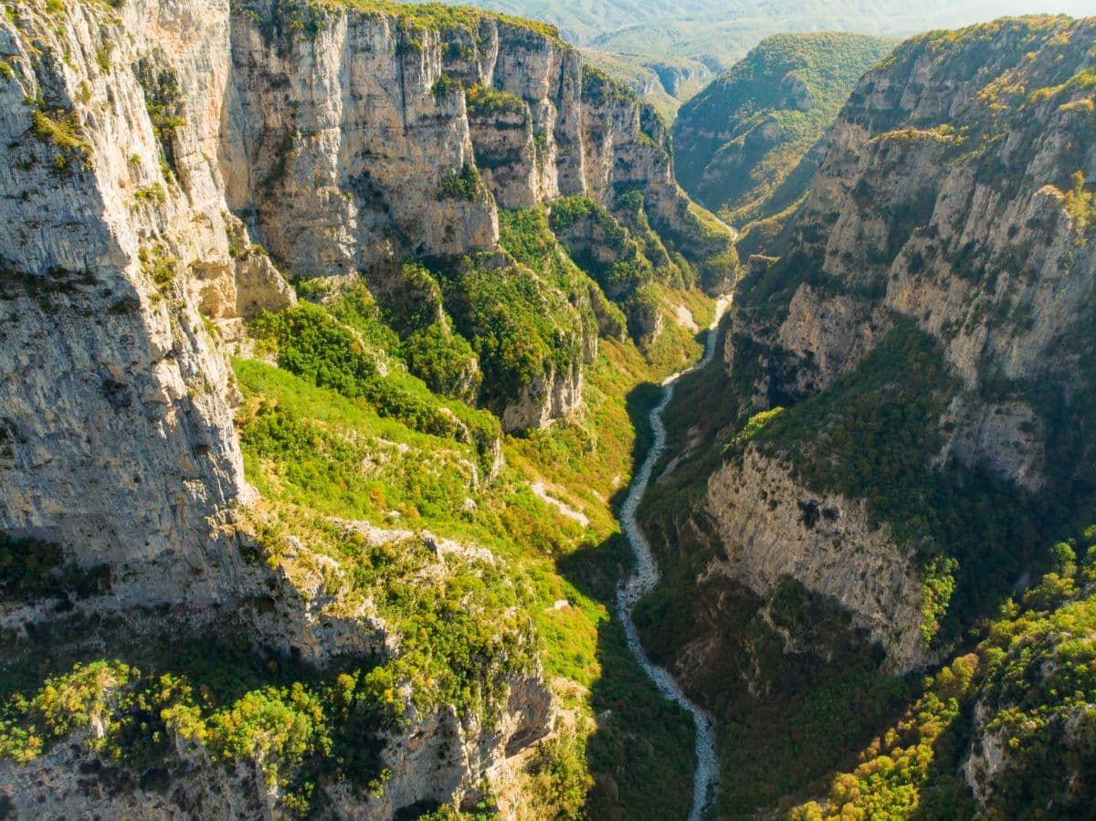 希腊的维科斯峡谷。