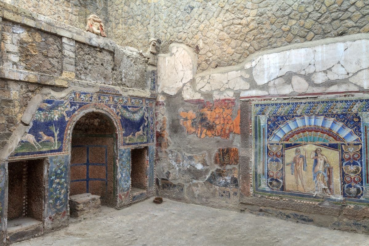 意大利坎帕尼亚埃尔科拉诺赫库兰尼姆考古遗址的墙壁马赛克。